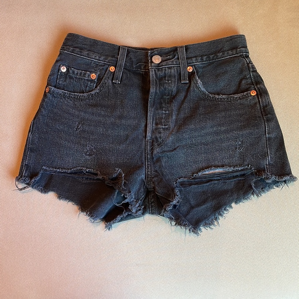 Levi’s Premium Black Denim 501 Shorts Size 25 - Picture 4 of 7